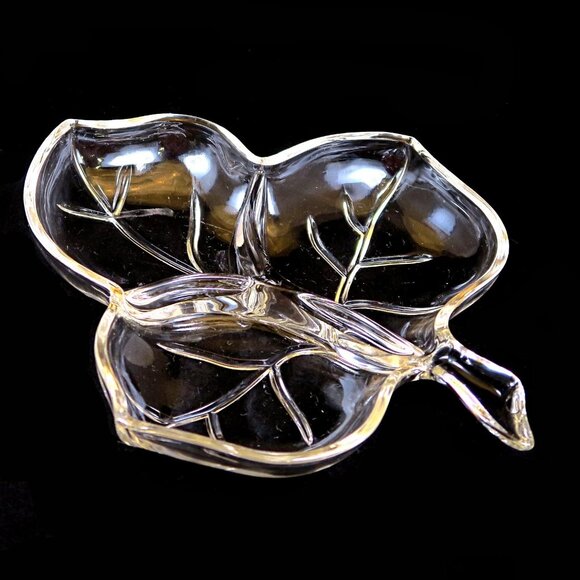 Hazel-Atlas Leaf Clear 8" 3-Part Relish Dish - Mid-Century Figural Glassware - Picture 3 of 4